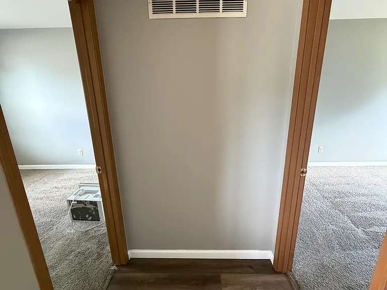 1152 Saint Matthew Ave — Photo 18