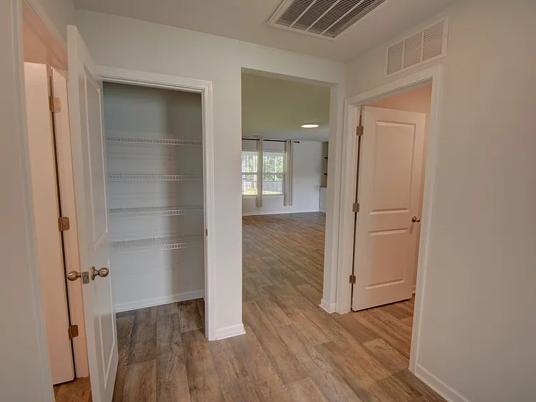 13 Evian Ct — Photo 18