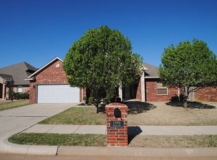13901 Korbyn Dr, Yukon, OK 73099