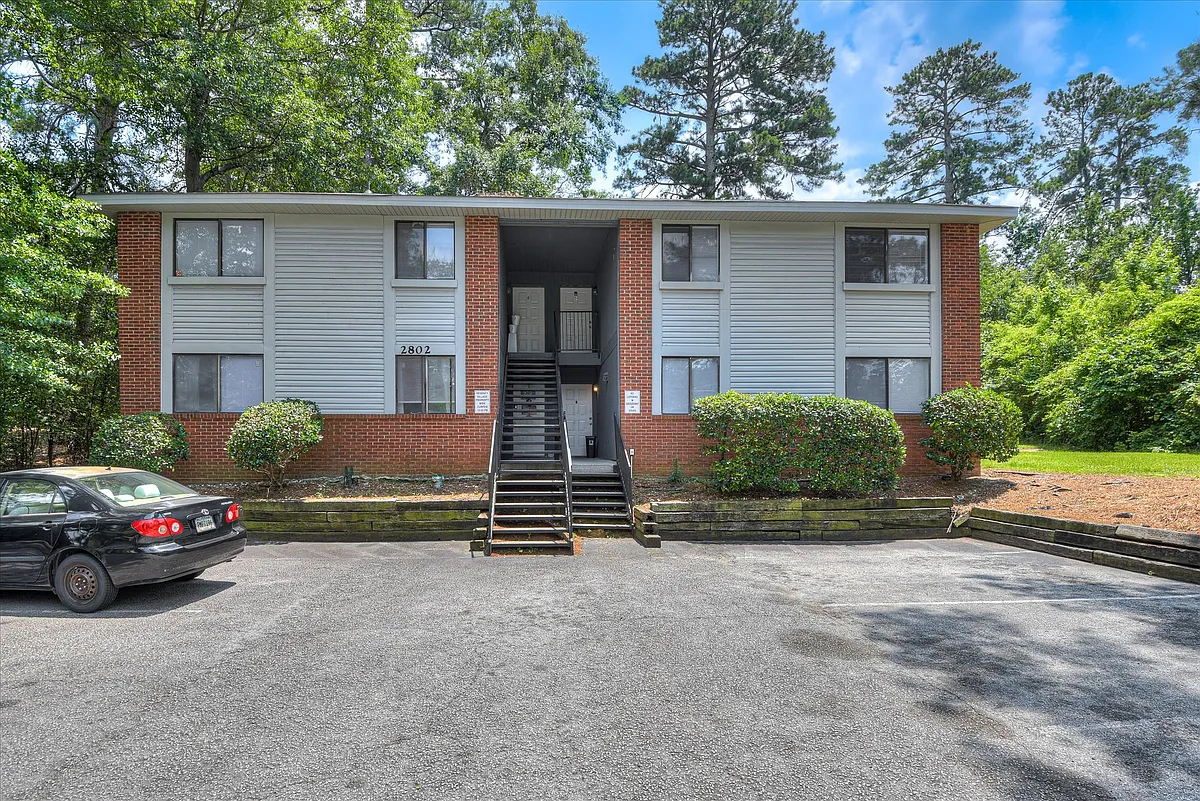Building Photo - Regency Village