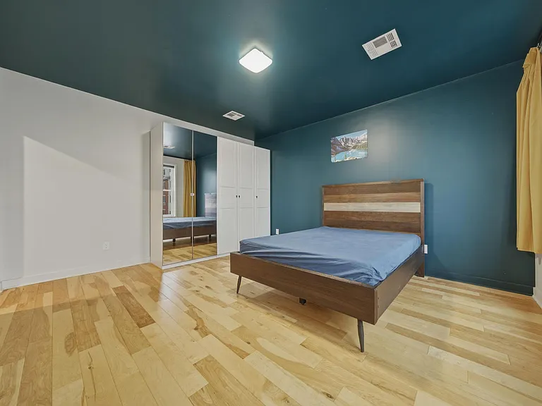186 Paris St #1 — Photo 11