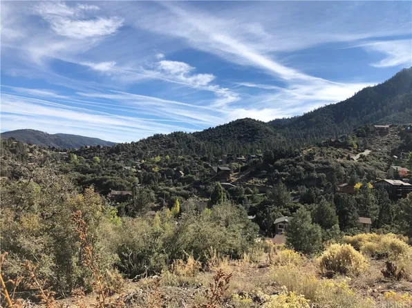 2000 Saint Anton Dr, Pine Mountain Club, CA 93222