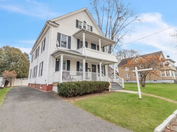 35 Moore St, Chicopee, MA 01013