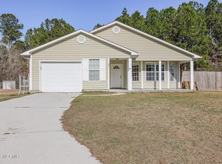 524 Blackberry Ct, Hubert, NC 28539