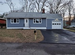 247 Dexter Dr, Bridgeport, CT 06606