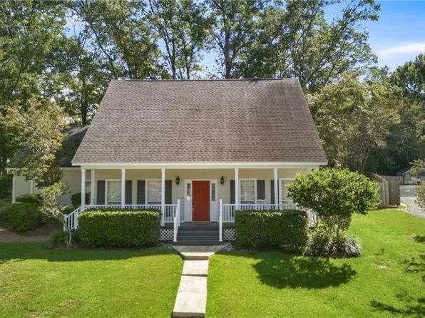 1313 Carson Rd E, Mobile, AL 36695