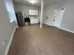 98 Hanover St APT 2, Pemberton, NJ 08068