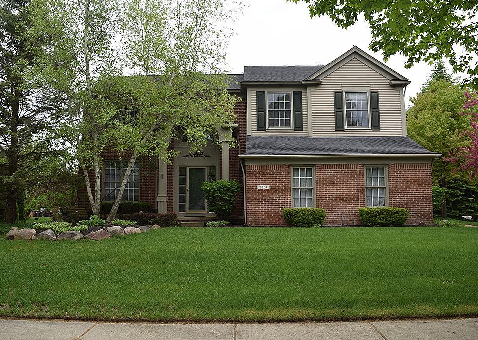 1st image of 2701 Aubrey Dr