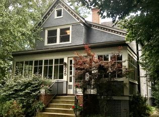 825 Greenleaf Ave, Wilmette, IL