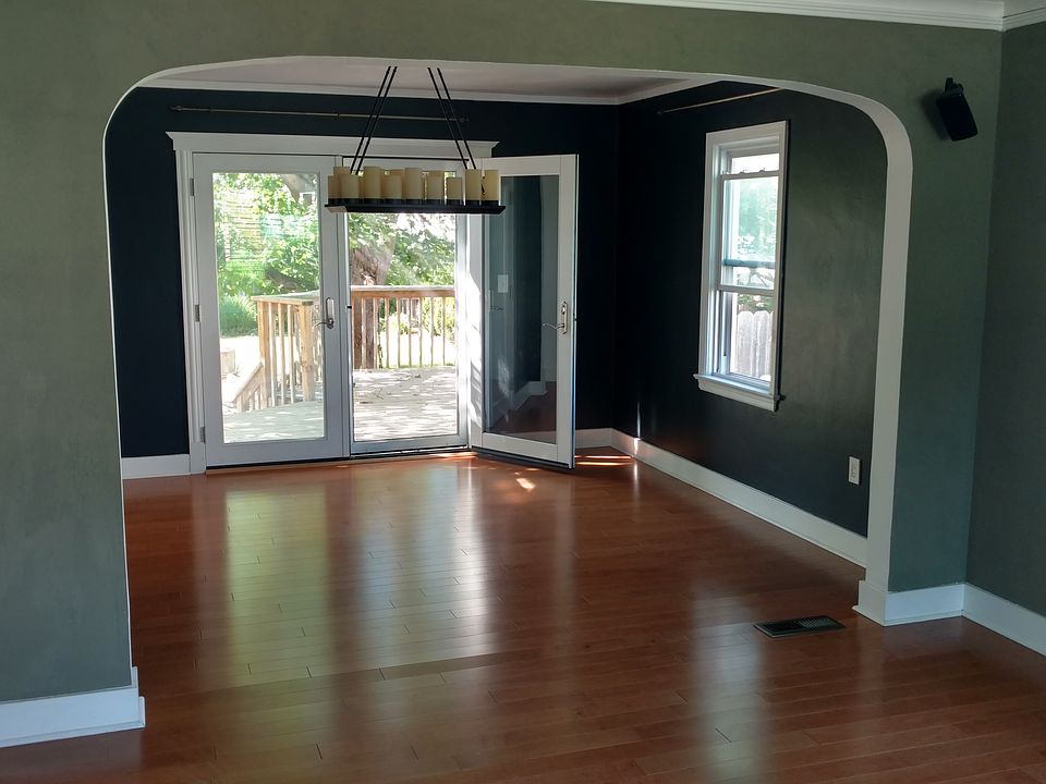 1st image of 139 N Maple Ave #A