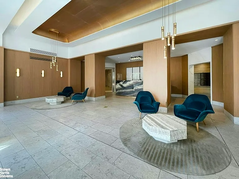 377 Rector Pl #PHB — Photo 29