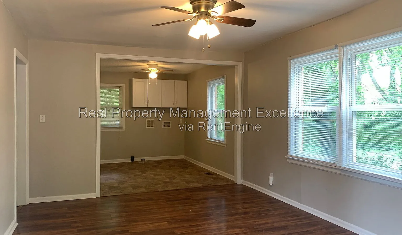 3 bed, 1.0 bath, 996 sqft, $1,495 — Photo 2