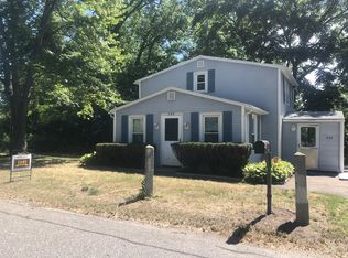 294 Ingleside St, Holyoke, MA 01040