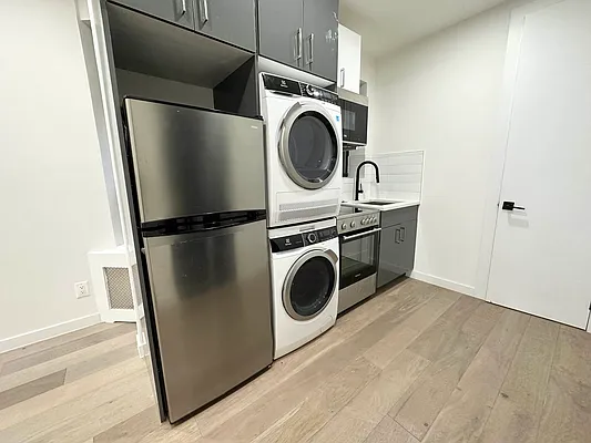 Rented by Camelot Realty Group | media 2