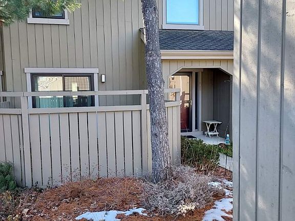 4th image of 787 Oak Hill Rd #467