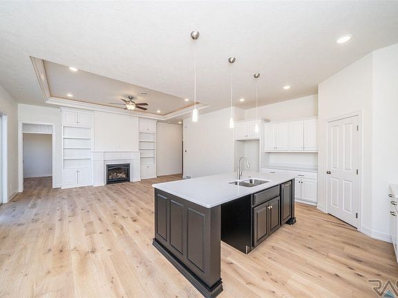 4th image of 7411 S Grand Arbor Ct
