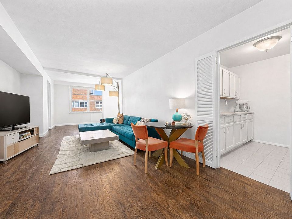 1st image of 205 3rd Ave APT 17L