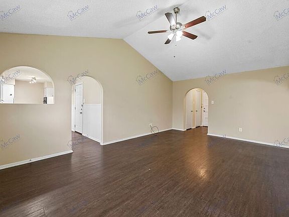 4th image of 5509 Galway Ln