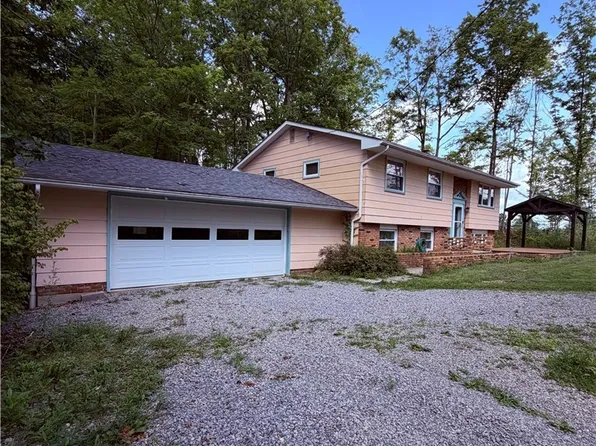 9299 Gilbert Rd, Ravenna, OH 44266