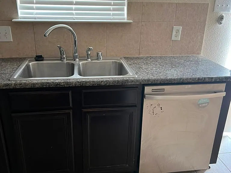 5716 Sapphire Pool Trl — Photo 11