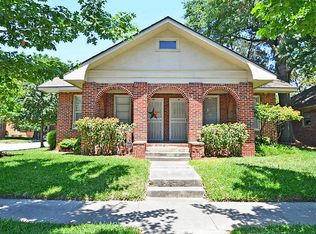 825 Sledge St, Houston, TX 77009