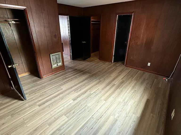 308 Highland Ave NW #5 — Photo 5