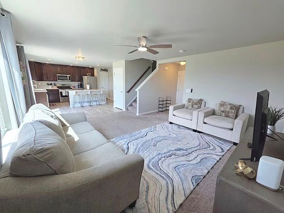 3rd image of 6784 Skuna Dr