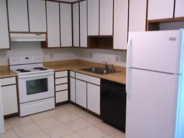 208 Stephen Ave #4, Mary Esther, FL 32569