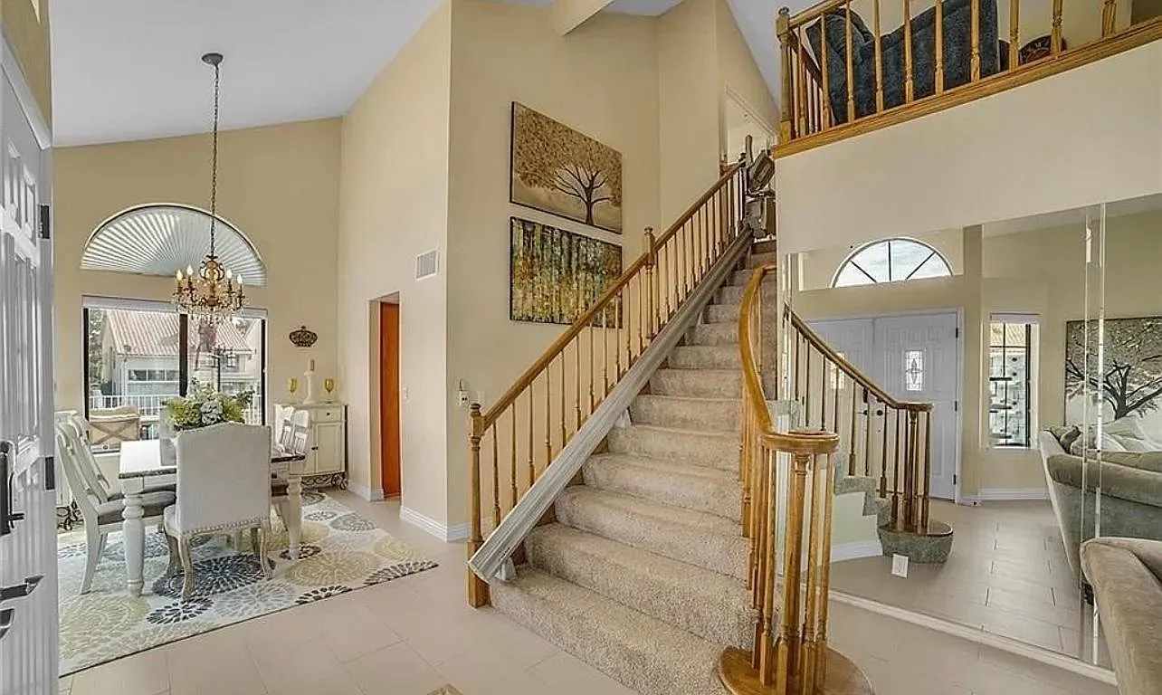 3 bed, 2097 sqft, $5,000 — Photo 3