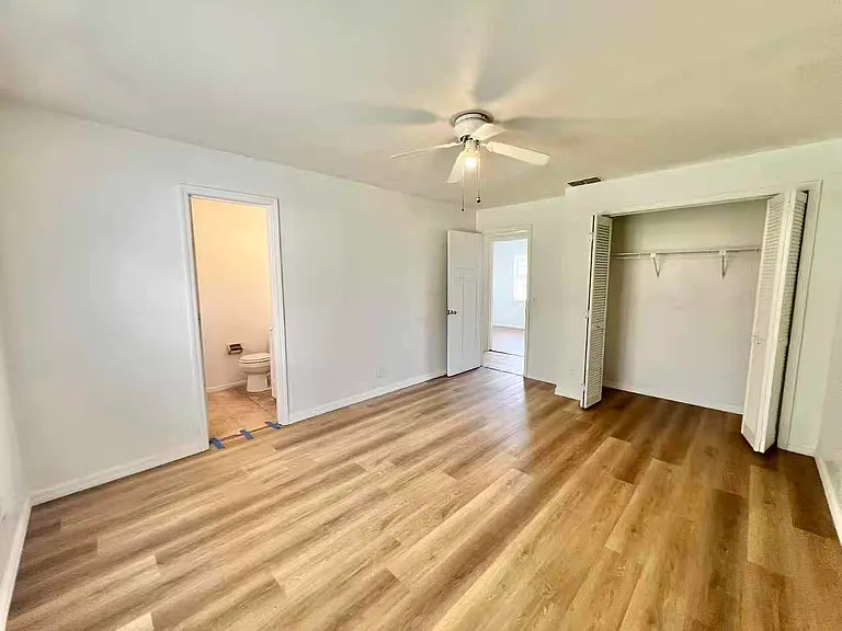 319 Autumn Dr — Photo 15