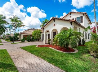 3320 NW 84th Way, Hollywood, FL 33024