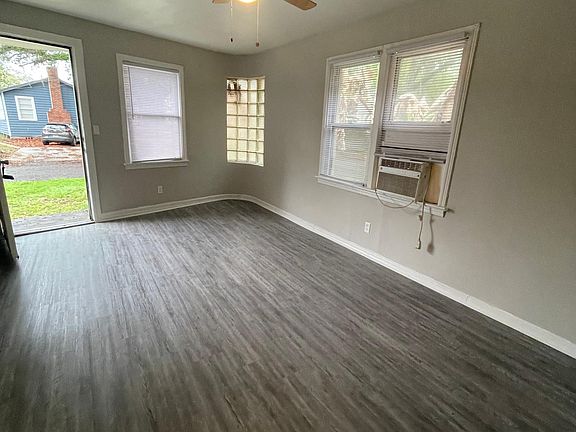 living/dining room