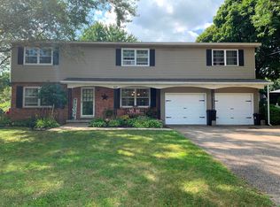 605 East Dr, Marshall, MI