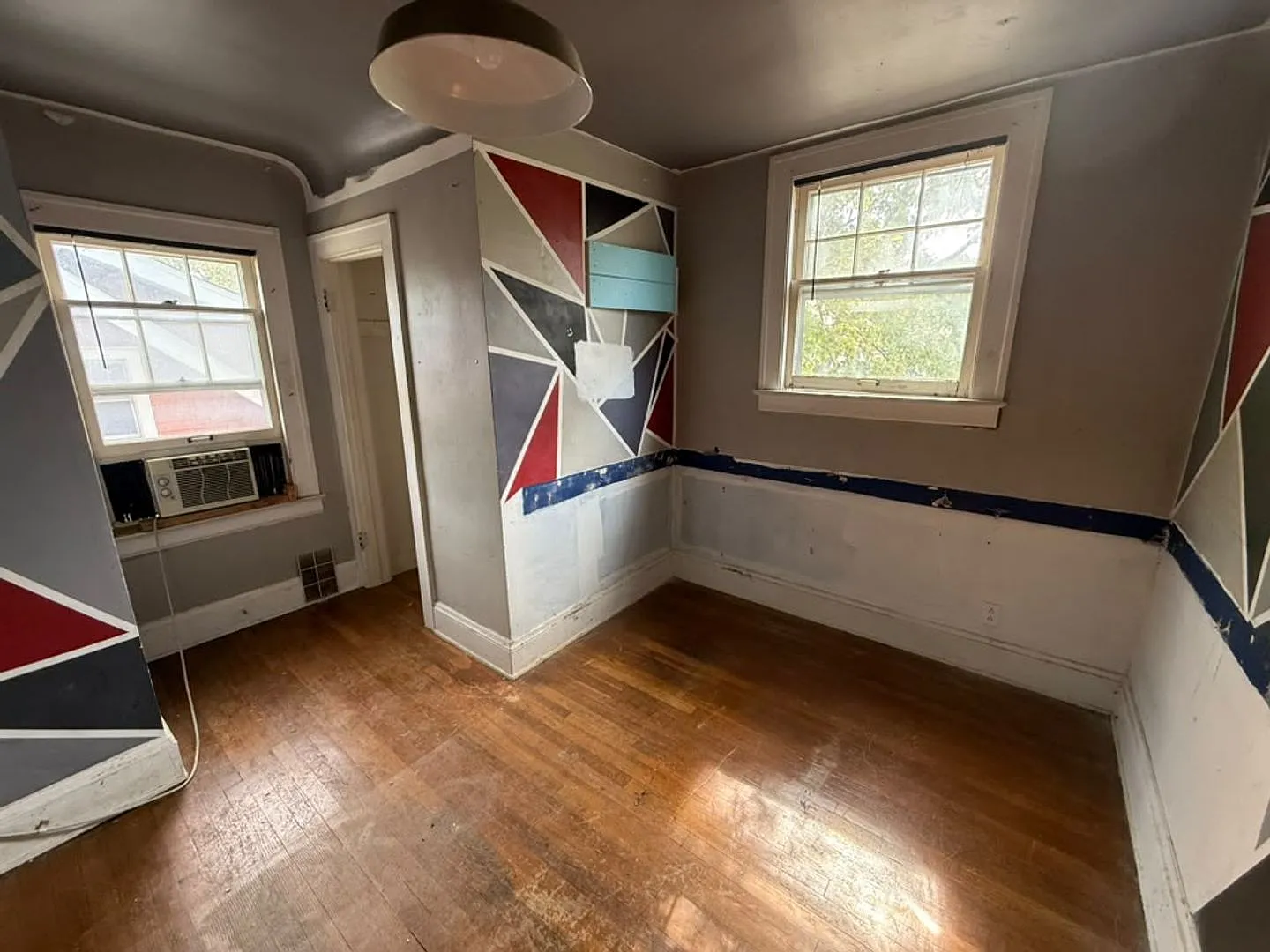 3 Bed 1 Bath Single Family Home! — Photo 2