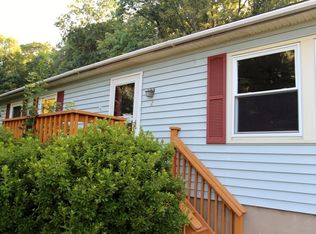 2 Carville Dr, Hampton, NJ 08827