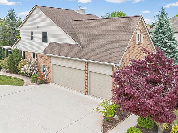 5th image of 9094 Woodgrove Dr