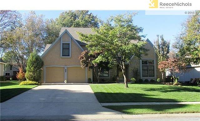 This is a picture from last spring showing what the front yard will look like in just a few weeks!