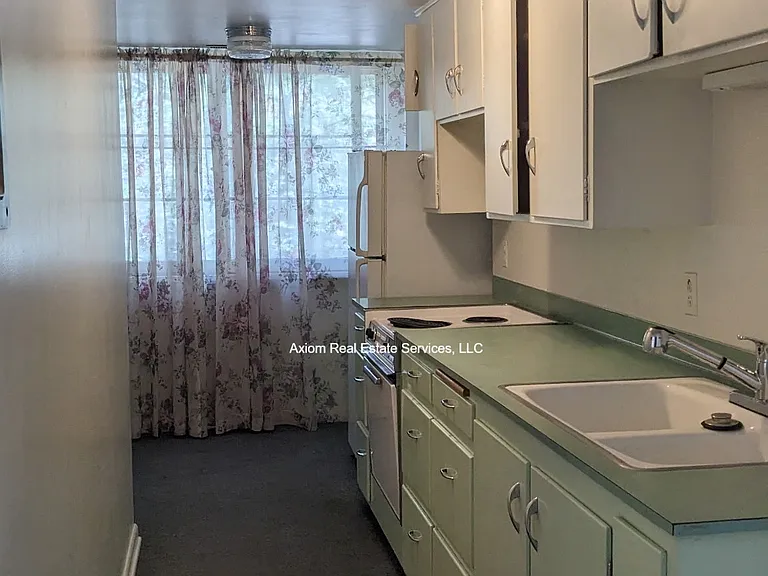 307 S 8th St #3 — Photo 12
