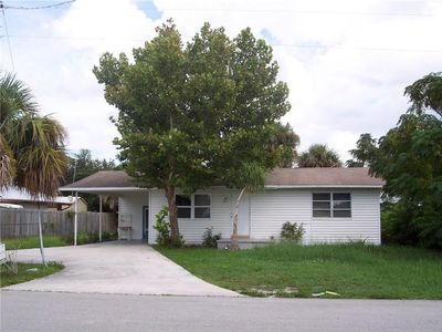 1077 NE Kubin Ave, Jensen Beach, FL, 34957