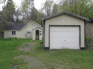 331 Marquette St, Ishpeming, MI 49849