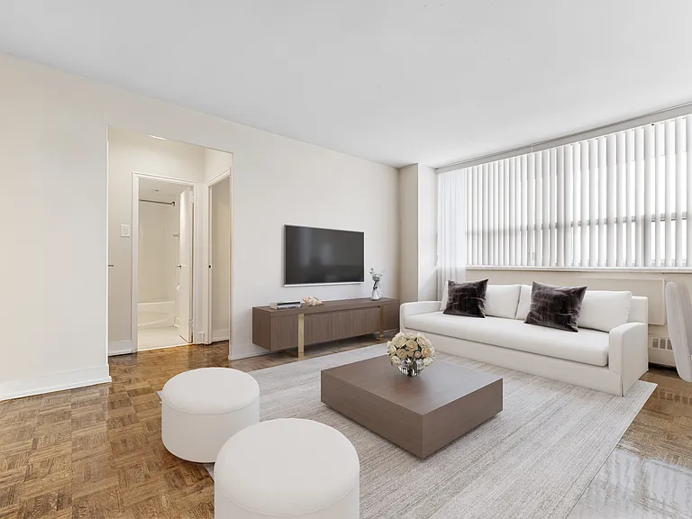 1154 Wilson Ave #1103 — Photo 7