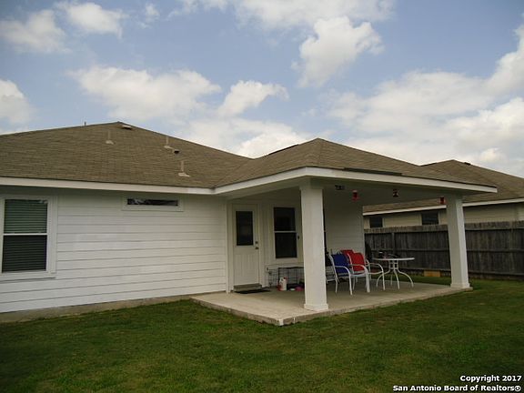 3rd image of 534 Roadrunner Ave