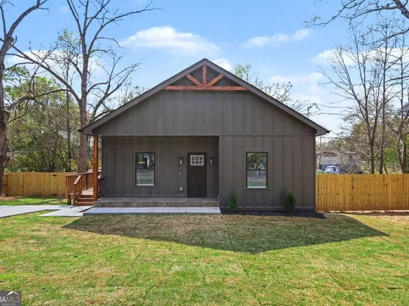 106 Arnco 1st St, Newnan, GA 30263