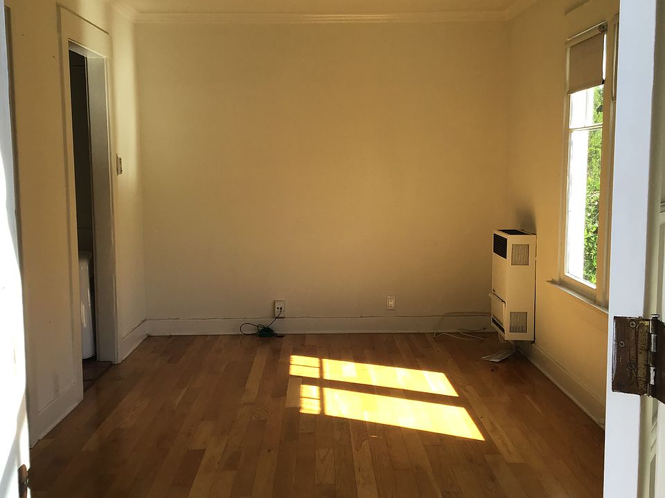 2nd image of 1311 1/2 Bates Ave