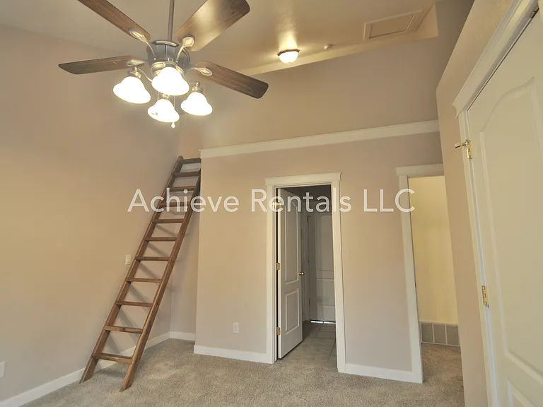 1035 N 130 W #100 — Photo 18