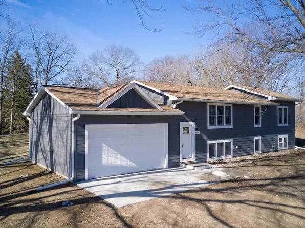 26580 Woodcrest Dr, Elko New Market, MN 55020