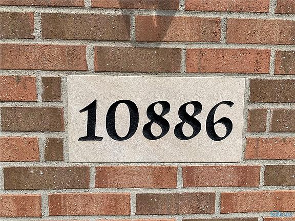 2nd image of 10886 Waterview Dr