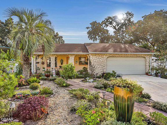 2nd image of 112 Luna Cir