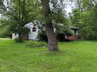 1921 Wooley Rd, Oxford, MI 48371