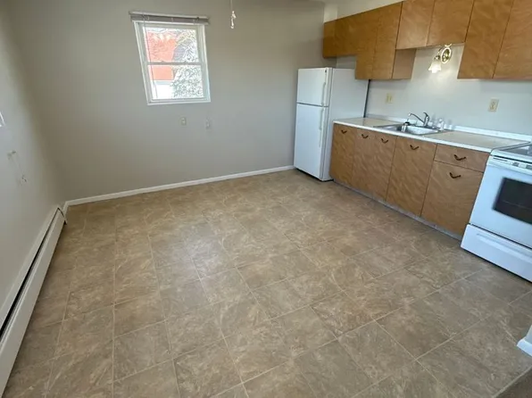 CVA - 718 4 plex, 718 13th St SE #4, Jamestown, ND 58401